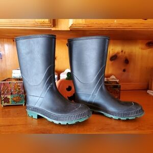Kids Rubber Rain Boots Made In Canada 🇨🇦